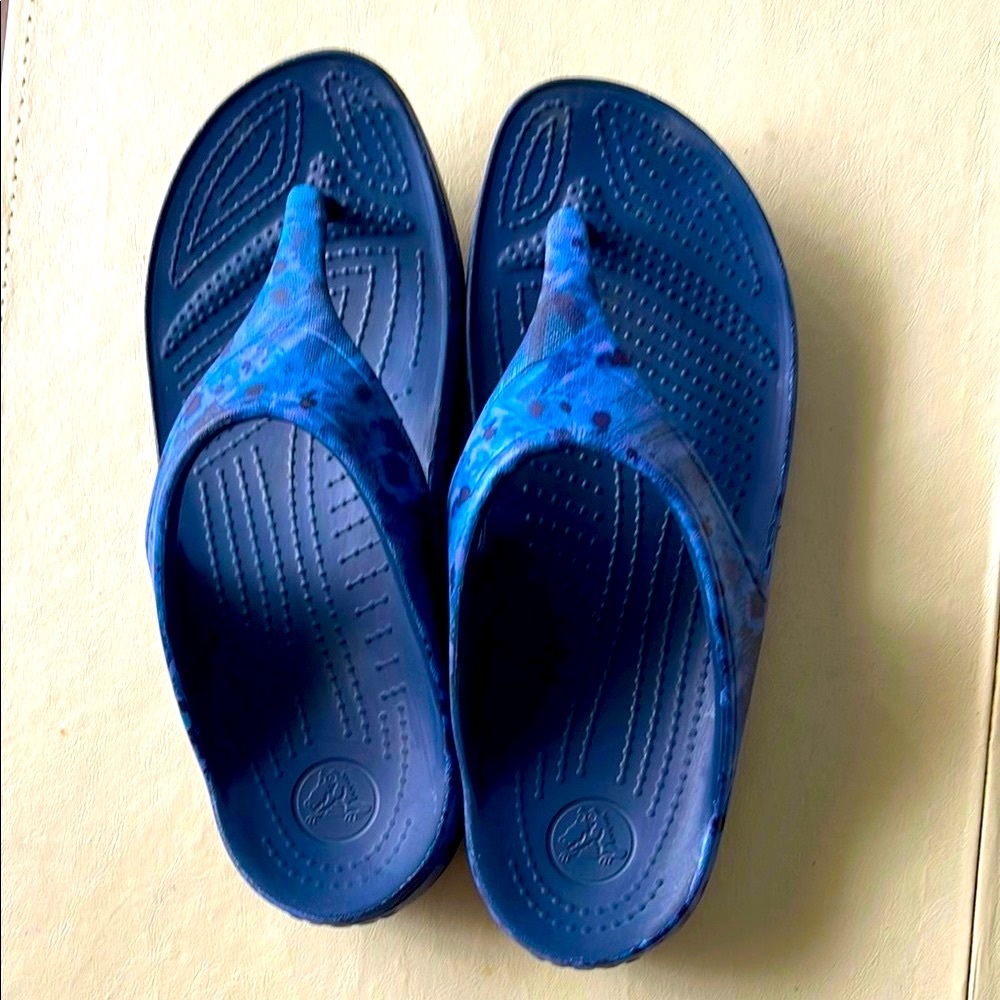 Blue Patterned  Croc Flip Flops - Picture 2 of 6